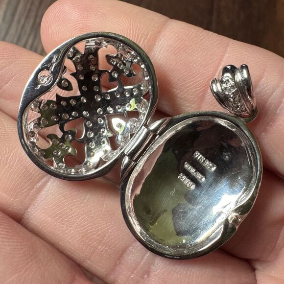 925 Sterling Silver STS Real Diamond Ornate Filigree Oval Locket Pendant Vintage - Picture 4 of 12